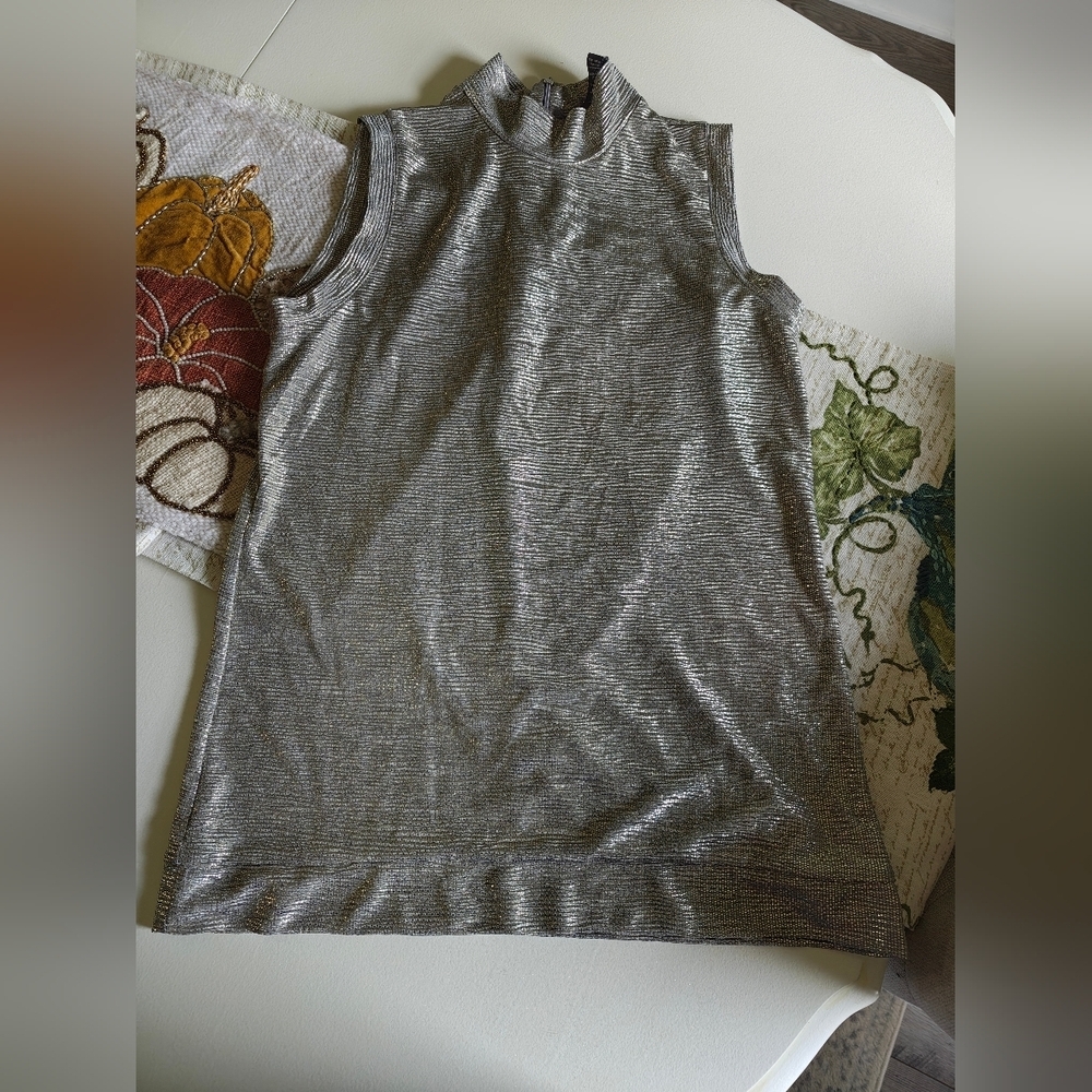 Chelsea & Theodore Sleeveless Mock Neck Metallic Top